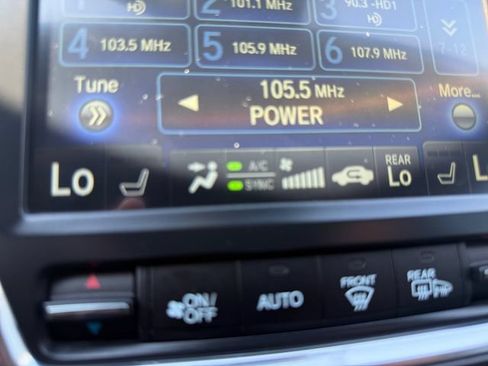 Used 2017 Acura MDX SH-AWD w/ Technology Package image 17