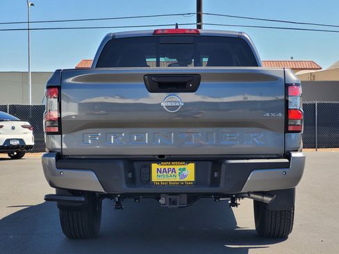 New 2026 Nissan Frontier SV w/ Tow Package AWD/4WD image 6
