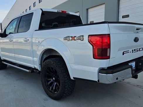 Used 2019 Ford F150 Lariat image 3