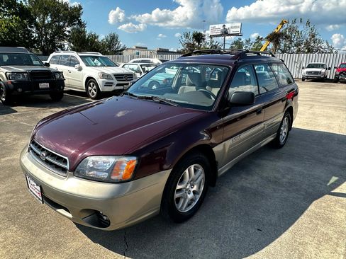 Used 2001 Subaru Outback Wagon image 2
