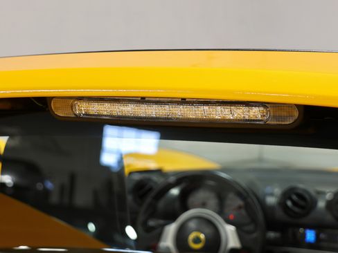 Used 2007 Lotus Elise RWD image 61