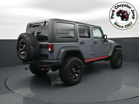 Used 2015 Jeep Wrangler Unlimited Rubicon AWD/4WD image 6