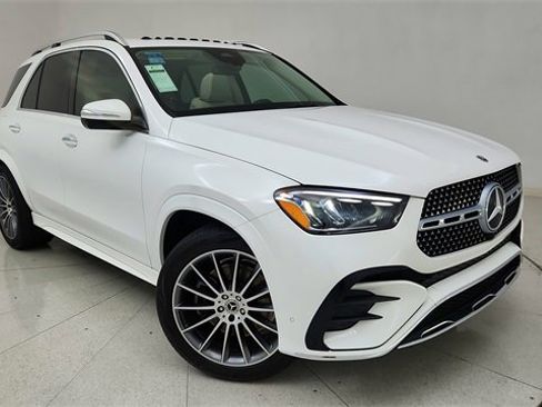 Used 2025 Mercedes-Benz GLE 350 4MATIC w/ AMG Line Exterior image 1