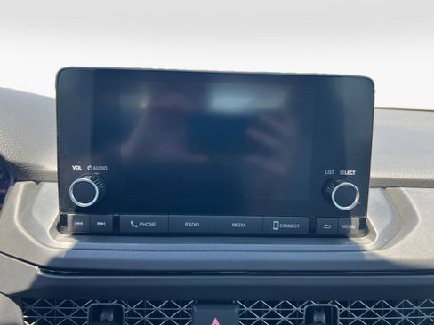 Certified 2023 Honda Accord EX image 17