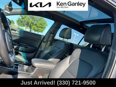 Certified 2022 Kia Sportage Nightfall Edition w/ Nighfall AWD Premium Package image 11