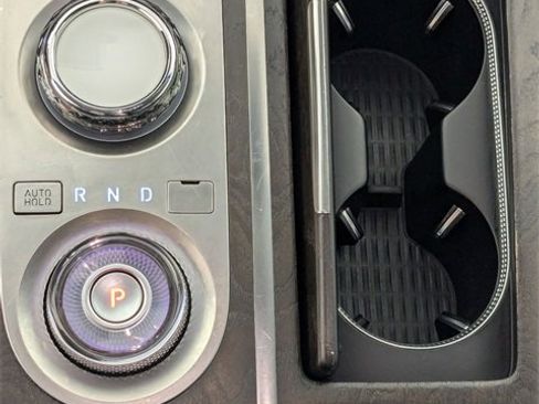 Used 2024 Genesis GV80 2.5T image 23