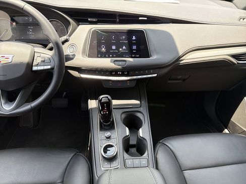 Certified 2023 Cadillac XT4 Premium Luxury FWD image 15