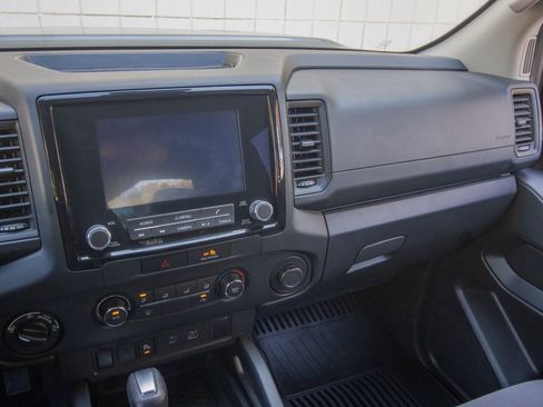 Used 2022 Nissan Frontier S w/ Technology Package AWD/4WD image 23