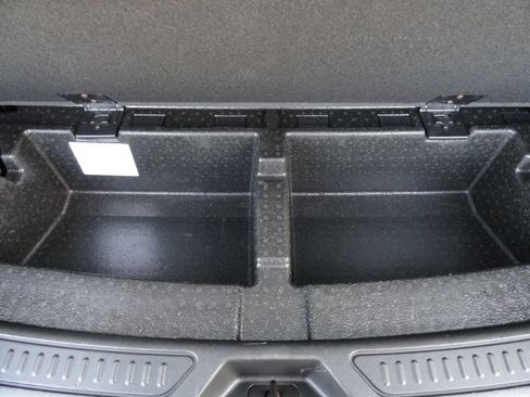 Used 2019 GMC Acadia SLT FWD image 20