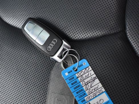 Used 2019 Audi Q8 Prestige w/ Luxury Package image 31