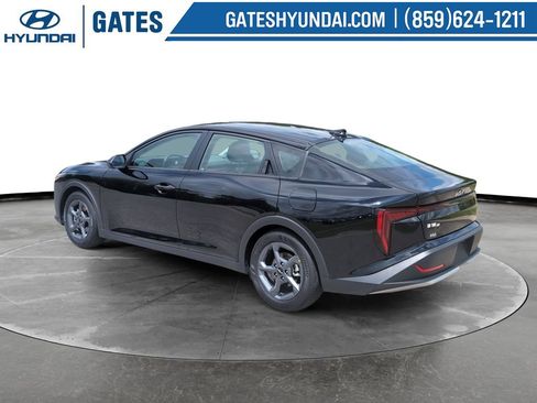 Used 2025 Kia K4 LXS FWD image 7