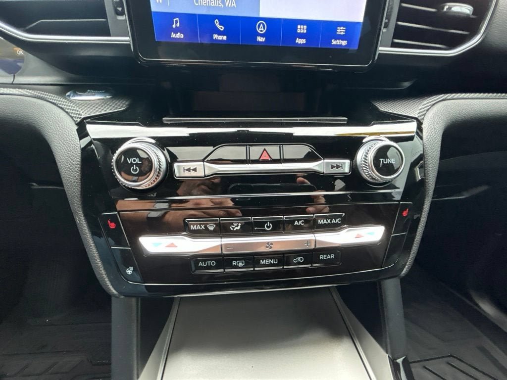 Used 2022 Ford Explorer ST AWD/4WD image 25