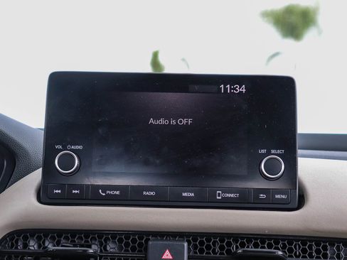 Certified 2024 Honda HR-V LX image 17