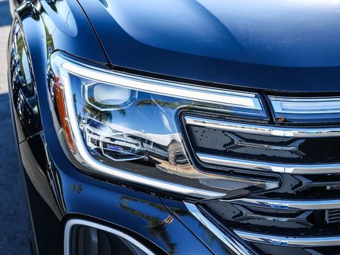 New 2026 Volkswagen Atlas SE image 14