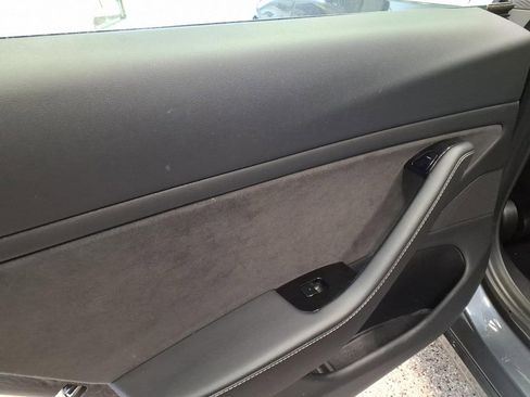 Used 2020 Tesla Model 3 Long Range image 16