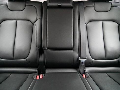 Used 2024 Jeep Grand Cherokee Limited image 25