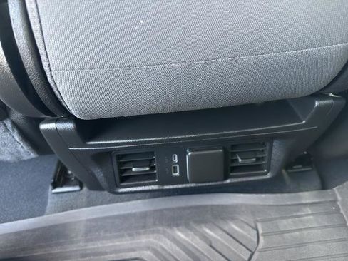 Used 2023 Chevrolet Silverado 1500 LT AWD/4WD image 33