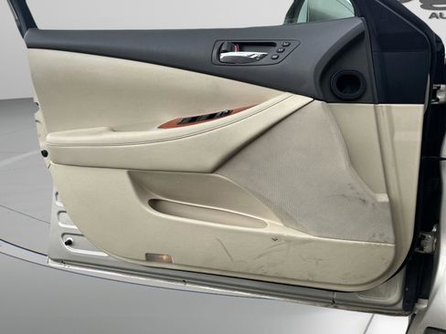 Used 2010 Lexus ES 350 image 17