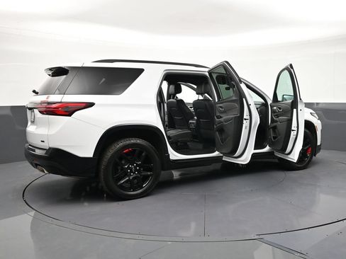 Used 2023 Chevrolet Traverse Premier w/ Redline Edition AWD/4WD image 33