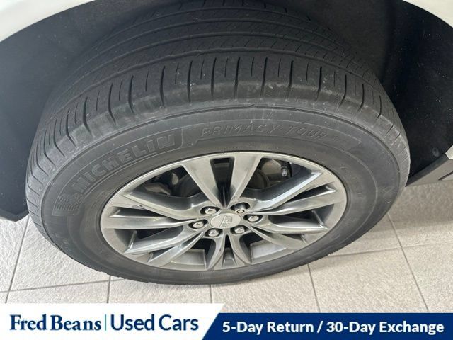 Used 2021 Cadillac XT5 Premium Luxury AWD/4WD image 16