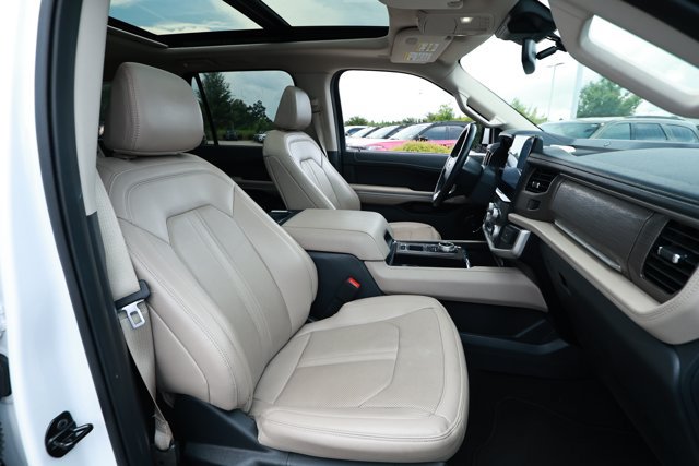 Used 2024 Ford Expedition Max Limited RWD image 30