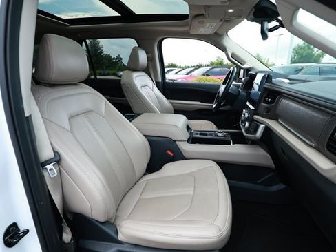 Used 2024 Ford Expedition Max Limited RWD image 30