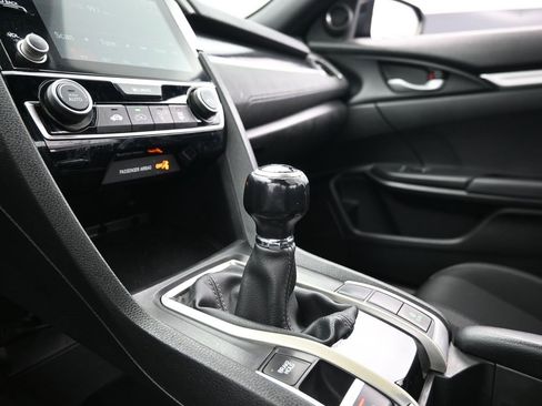 Used 2020 Honda Civic Sport image 41
