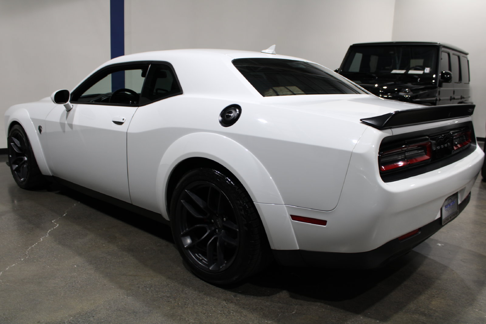 Used 2019 Dodge Challenger SRT Hellcat Redeye RWD image 9