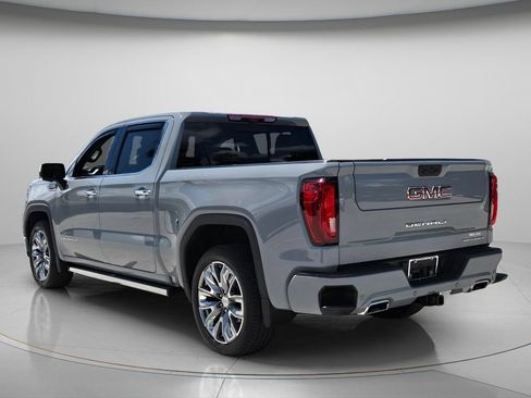 Used 2025 GMC Sierra 1500 Denali AWD/4WD image 8