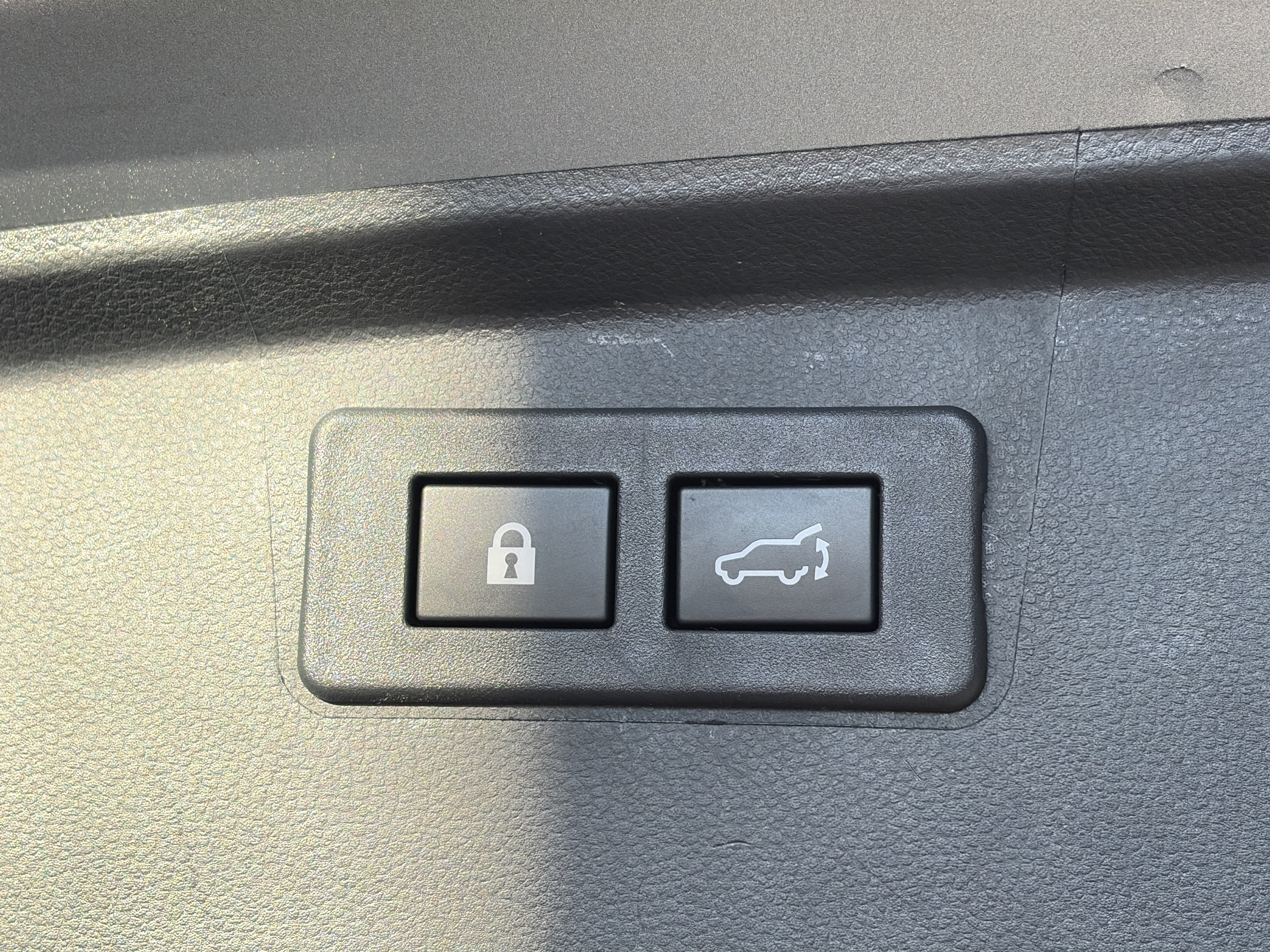 Certified 2025 Subaru Outback Premium AWD/4WD image 14
