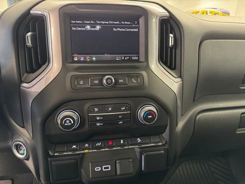 Used 2022 Chevrolet Silverado 1500 Custom Trail Boss w/ LPO, Dark Essentials Package image 29