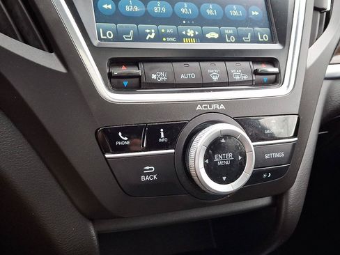 Used 2020 Acura MDX SH-AWD image 16