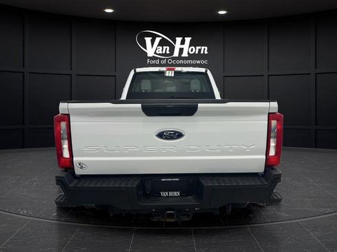 Used 2023 Ford F250 XL w/ Camper Package image 4