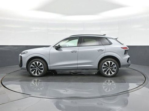 New 2026 Audi Q3 quattro 2.0T AWD/4WD image 4