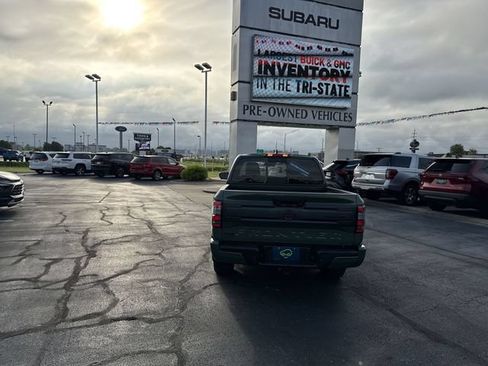 Used 2025 Nissan Frontier PRO-4X w/ Pro Convenience Package AWD/4WD image 4