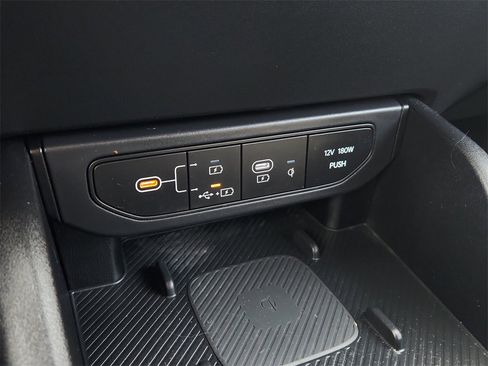 Used 2025 Kia K4 EX image 29