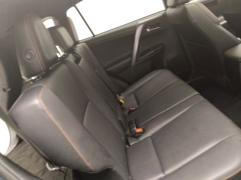 Used 2018 Toyota RAV4 SE w/ Power Extra Value Package FWD image 19