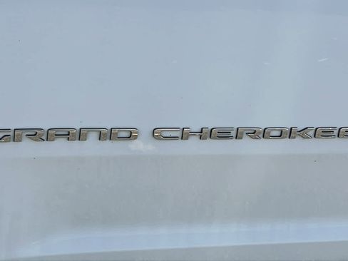 Certified 2022 Jeep Grand Cherokee L Limited image 28
