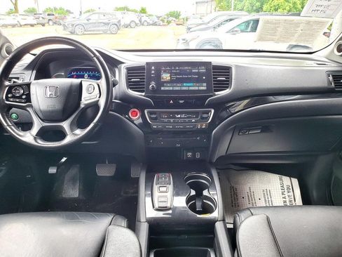 Used 2020 Honda Pilot Touring image 8