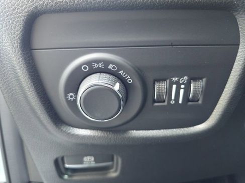 New 2026 Jeep Grand Cherokee L 4WD image 11