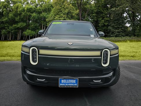 Used 2023 Rivian R1S Adventure AWD/4WD image 2