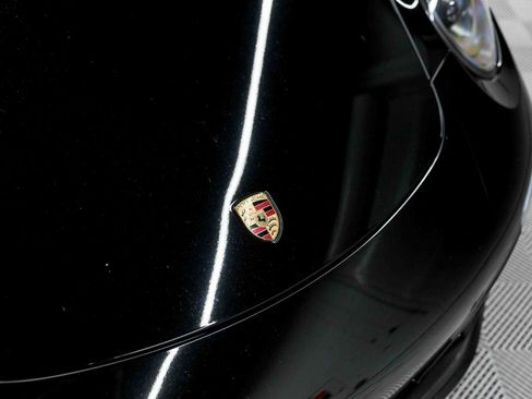 Used 2018 Porsche 911 Carrera T RWD image 12