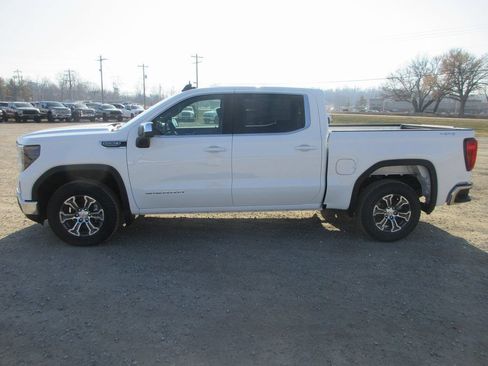 New 2026 GMC Sierra 1500 SLE AWD/4WD image 10