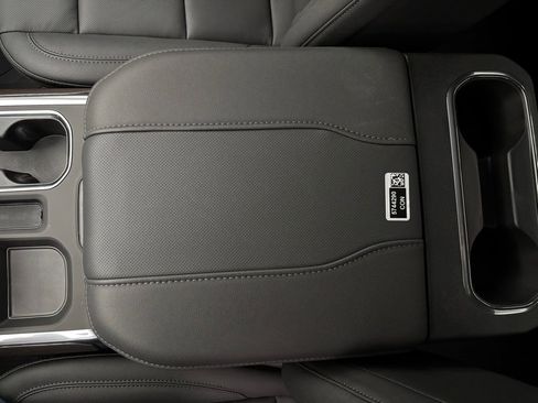 New 2026 GMC Sierra 1500 SLT w/ SLT Premium Plus Package image 30