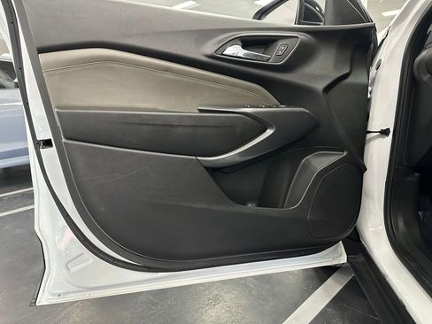 Used 2024 Chevrolet Trax ACTIV w/ Driver Confidence Package image 13