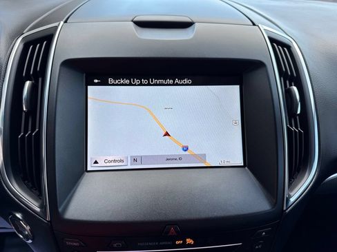Used 2019 Ford Edge Titanium w/ Equipment Group 301A FWD image 25