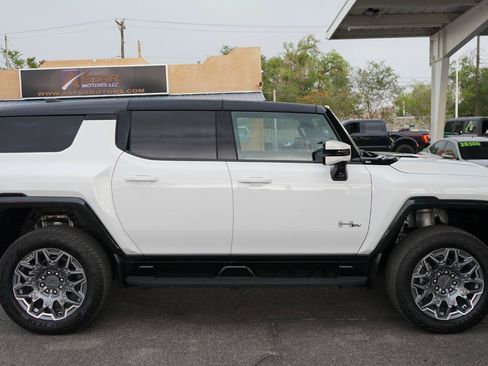 Used 2025 GMC Hummer EV 3X AWD/4WD image 2