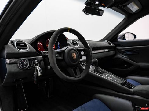 Used 2024 Porsche 718 Cayman GT4 RS RWD image 33