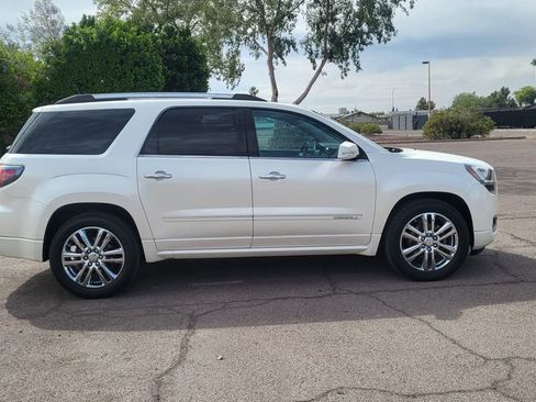 Used 2014 GMC Acadia Denali image 10