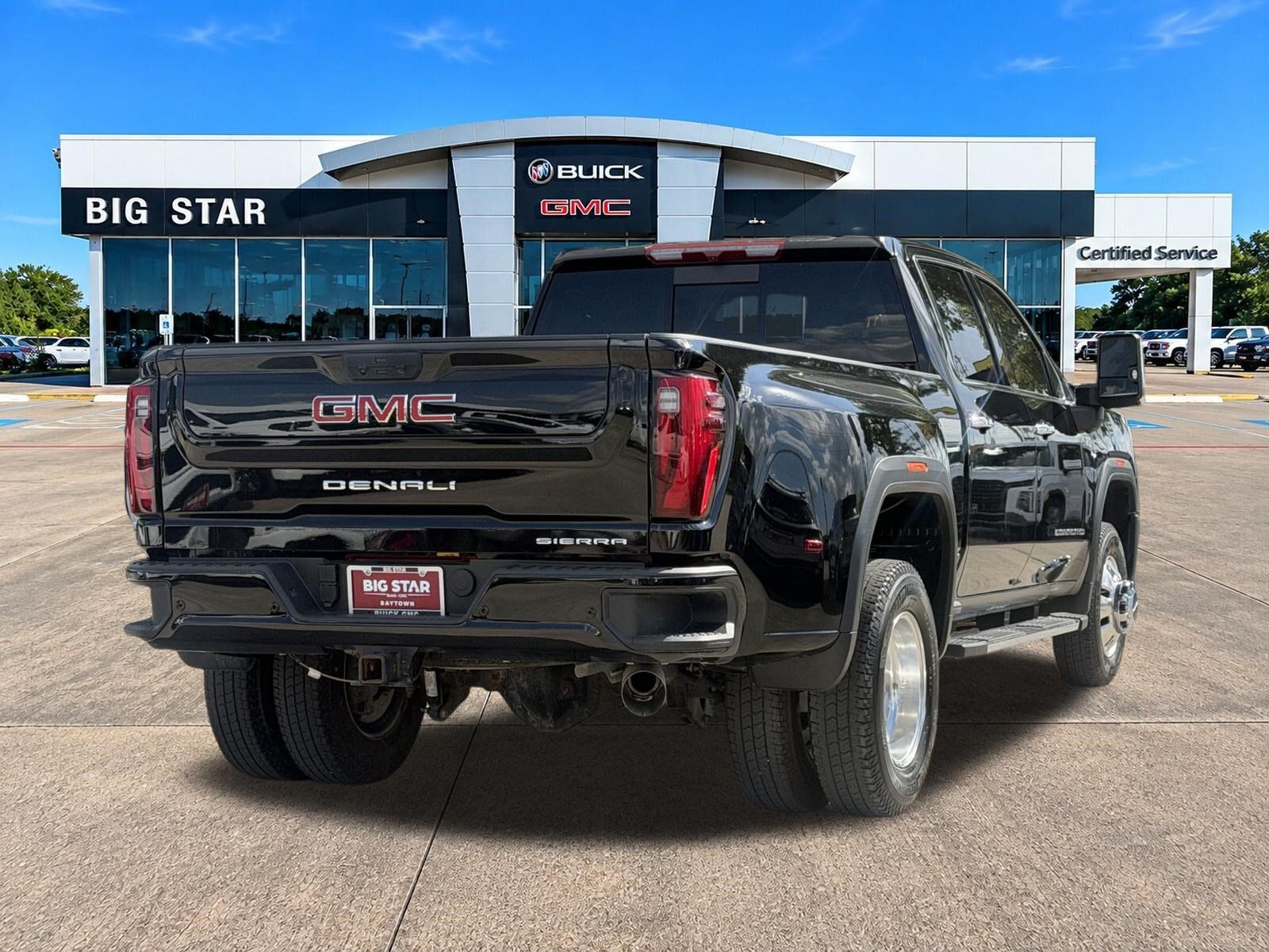 Used 2025 GMC Sierra 3500 Denali AWD/4WD image 5